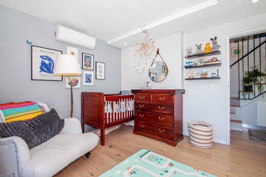 2 Bedroom Property for Sale in Sea Point Western Cape